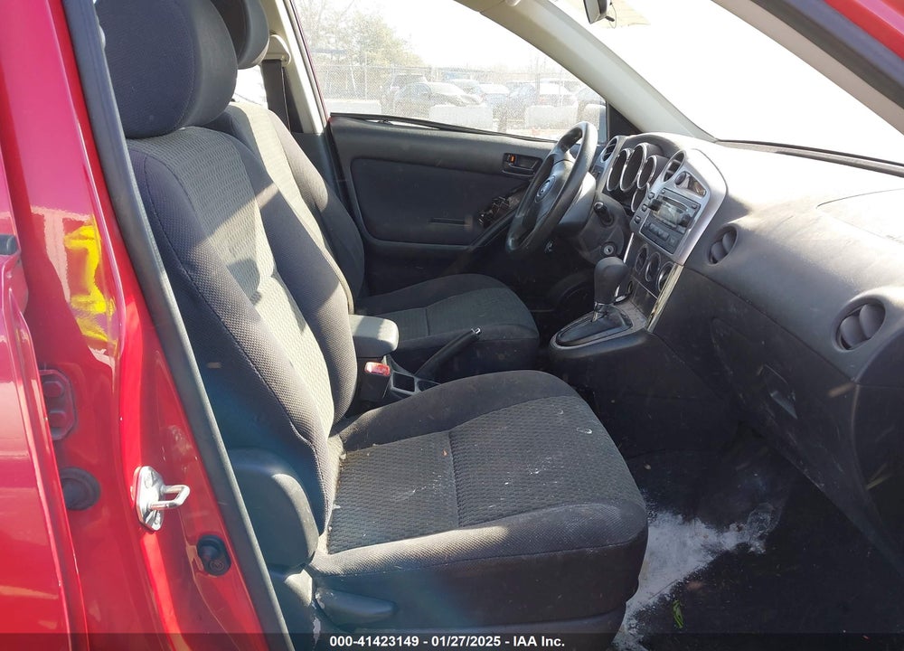 2005 TOYOTA MATRIX VIN: 2T1KR32E35C353080