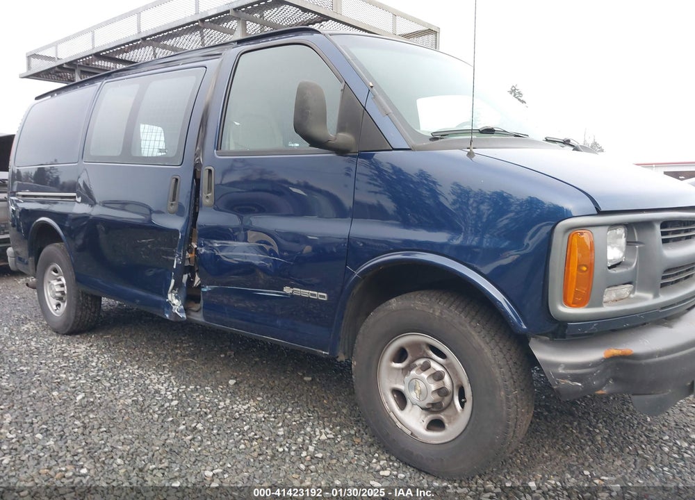 2002 CHEVROLET EXPRESS VIN: 1GCHG35R521194058