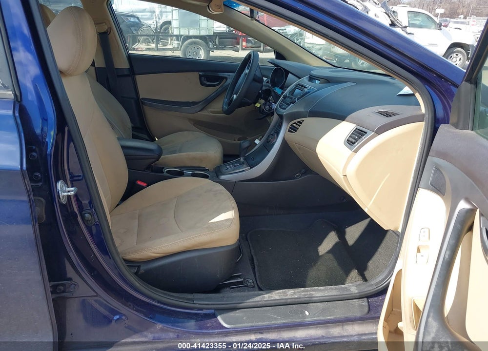 2013 HYUNDAI ELANTRA VIN: 5NPDH4AE2DH223502