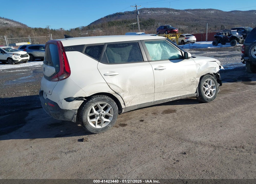 2020 KIA SOUL VIN: KNDJ23AU7L7718545