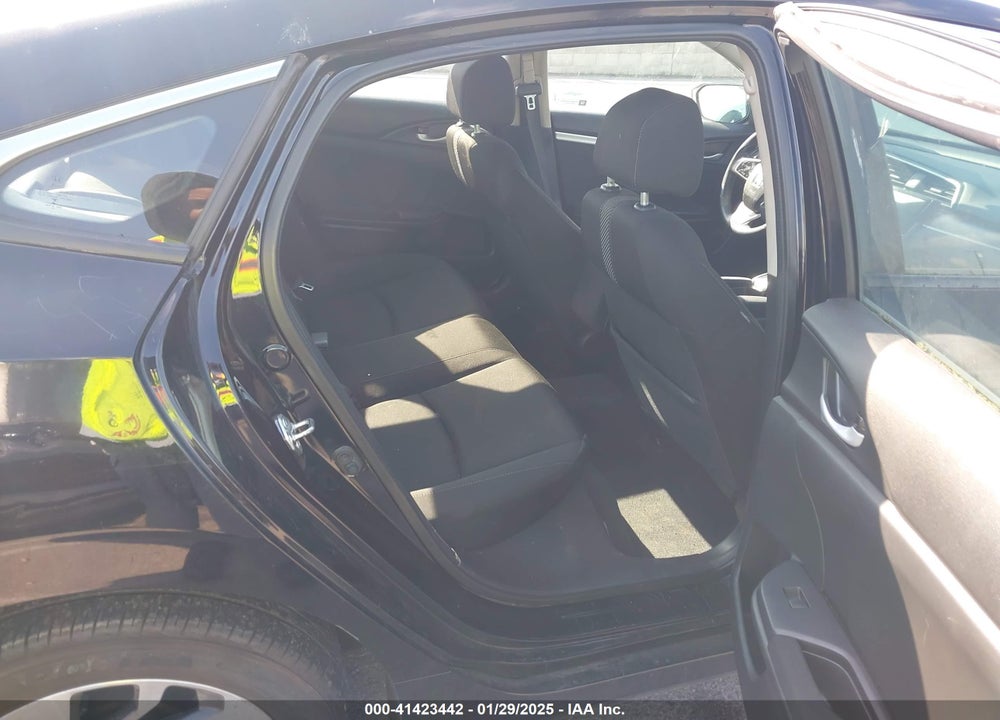 2018 HONDA CIVIC VIN: 2HGFC2F75JH528116