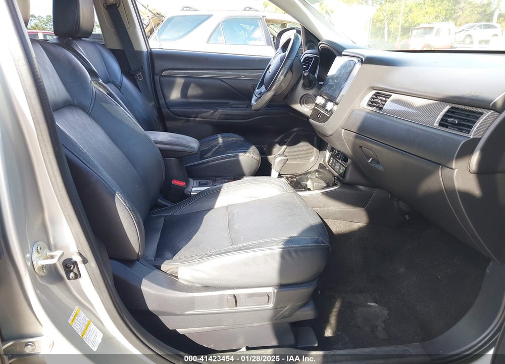 2020 MITSUBISHI OUTLANDER SEL 2.4 VIN: JA4AD3A35LZ030088