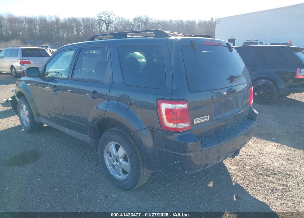 2009 FORD ESCAPE XLT VIN: 1FMCU03G39KA21075