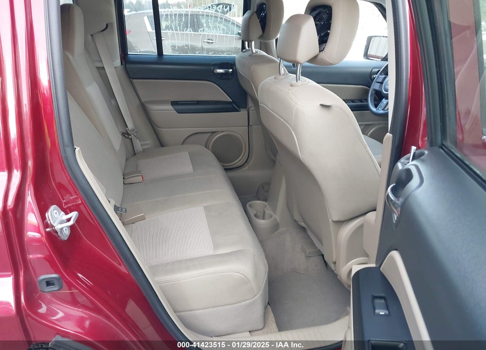 2014 JEEP PATRIOT LATITUDE VIN: 1C4NJRFBXED627661