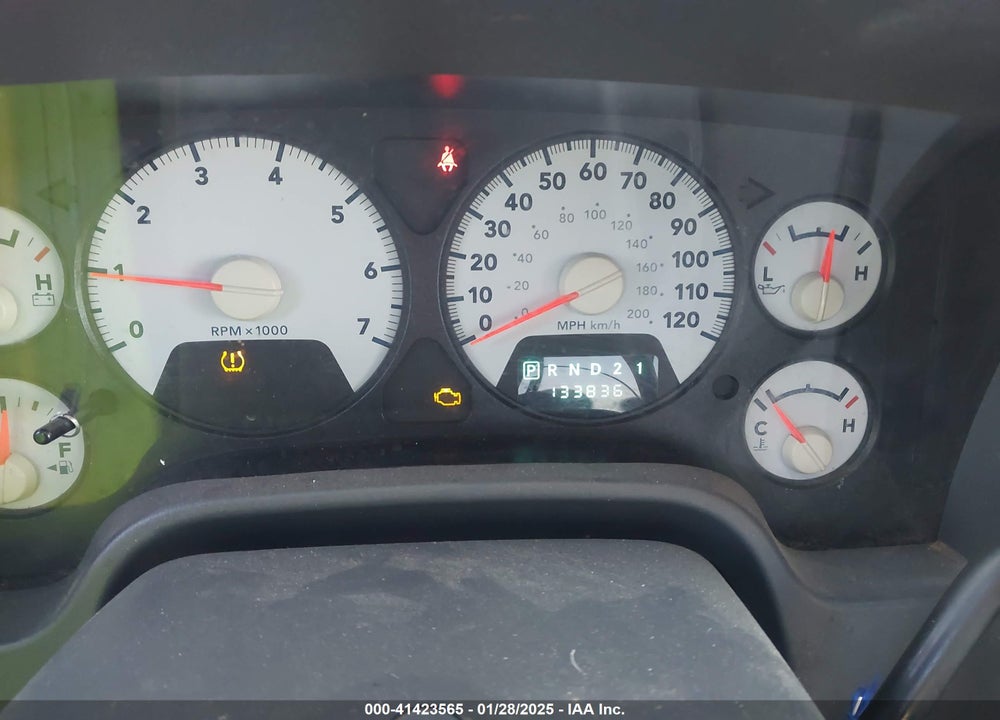 2008 DODGE RAM 1500 SLT VIN: 1D7HU18228J105749