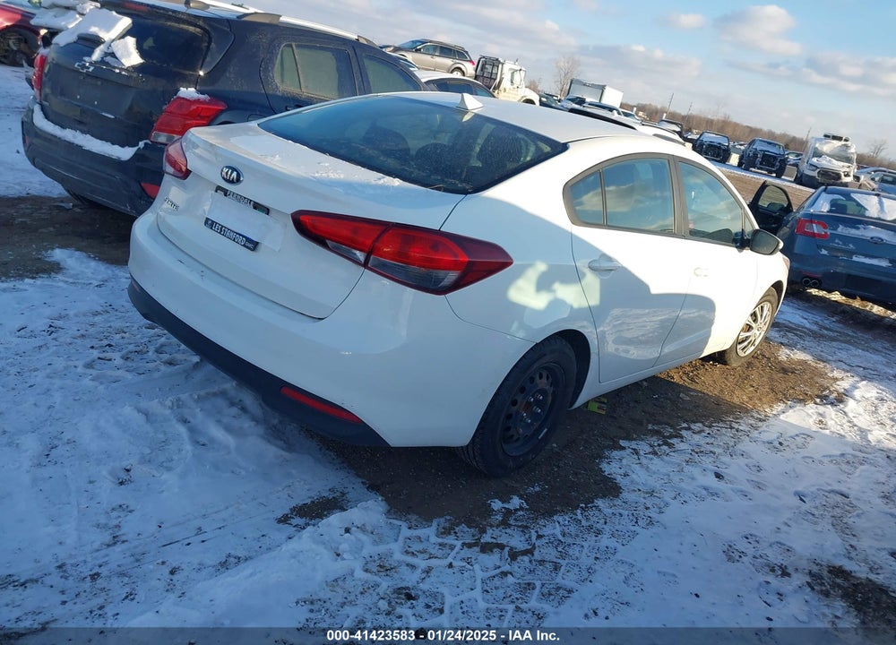 2017 KIA FORTE LX VIN: 3KPFK4A72HE022303