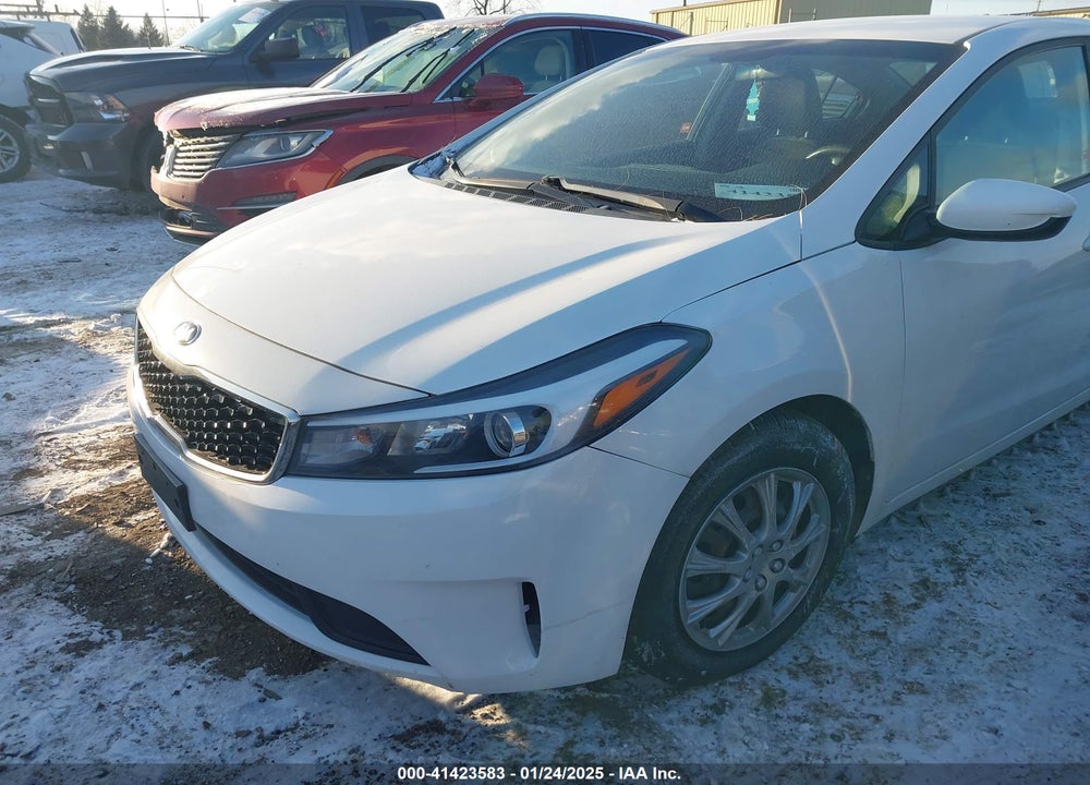 2017 KIA FORTE LX VIN: 3KPFK4A72HE022303
