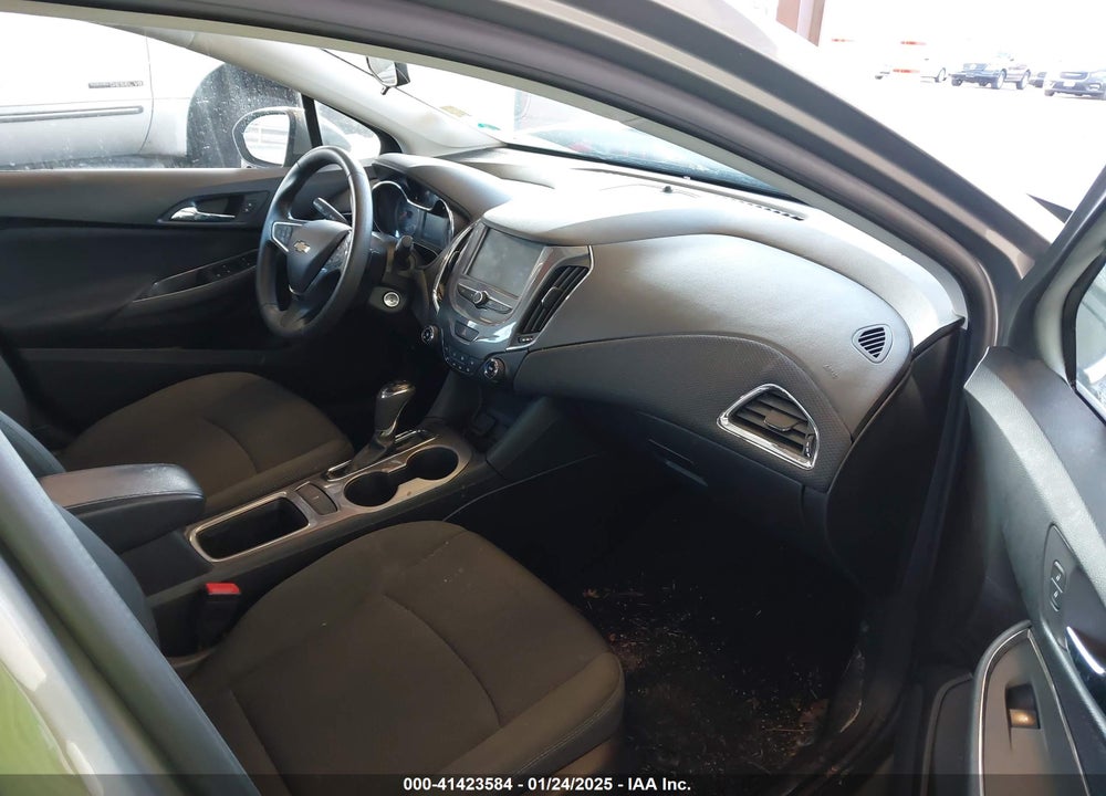 2017 CHEVROLET CRUZE LT AUTO VIN: 3G1BE6SM1HS534005