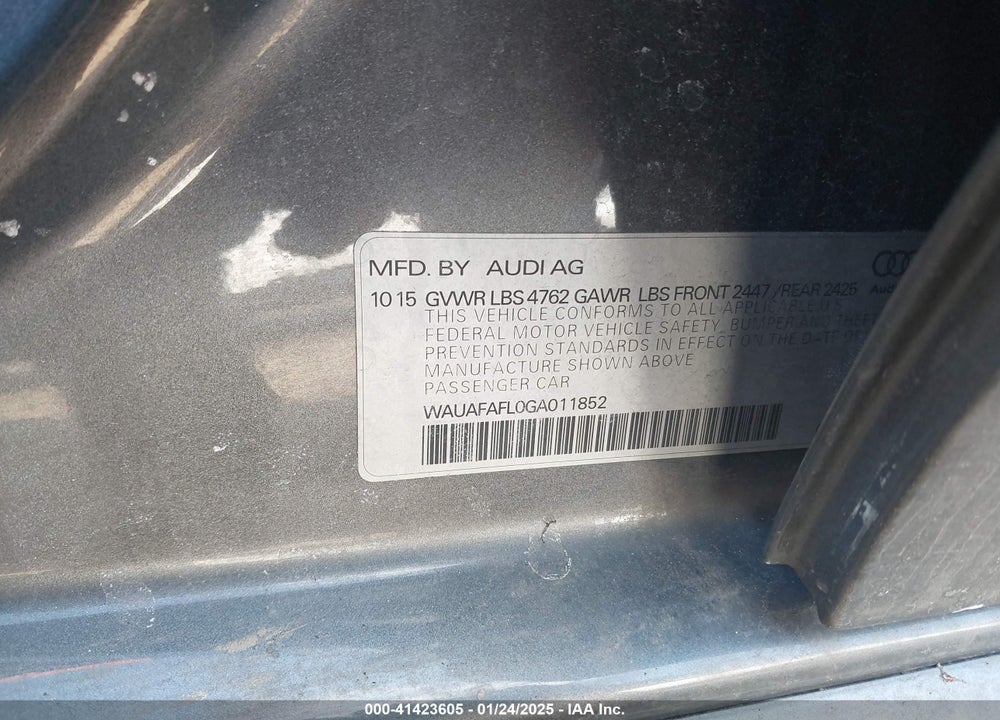2016 AUDI A4 VIN: WAUAFAFL0GA011852