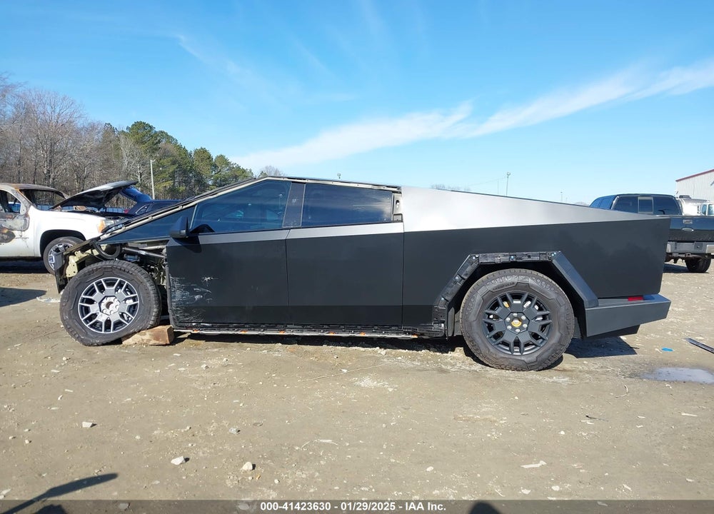 2024 TESLA CYBERTRUCK VIN: 7G2CEHEDXRA022640