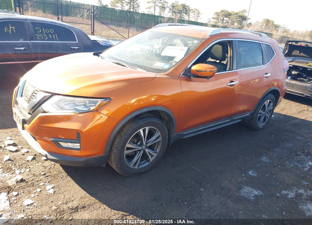 2017 NISSAN ROGUE VIN: JN8AT2MV2HW014699
