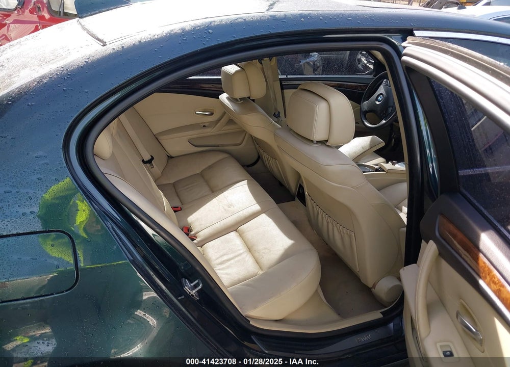 2010 BMW 528I XDRIVE VIN: WBANV1C58AC443238