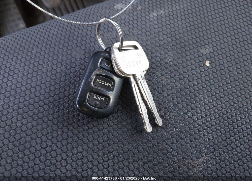 2005 PONTIAC VIBE VIN: 5Y2SL63885Z402436