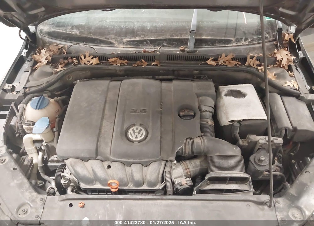 2012 VOLKSWAGEN JETTA 2.5L SE VIN: 3VWDP7AJ7CM321898