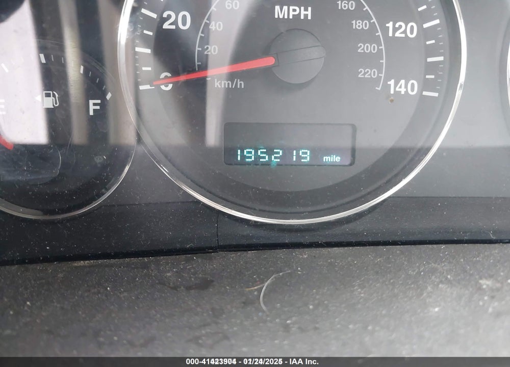 2005 CHERO JEEP GRAND KEE LIMITED VIN: 1J8HR58235C732231