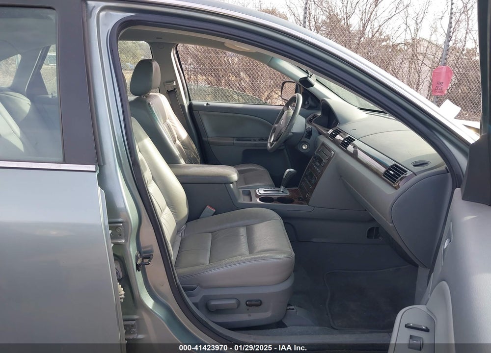 2007 FORD FIVE HUNDRED VIN: 1FAHP24127G164497