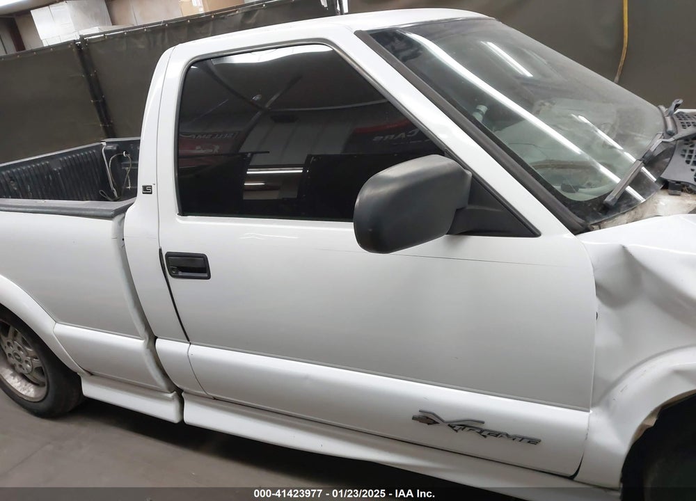 2003 CHEVROLET S-10 LS VIN: 1GCCS14H538281750