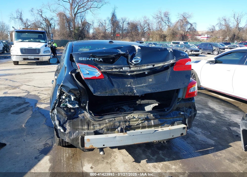 2018 NISSAN SENTRA SV VIN: 3N1AB7AP5JL661601