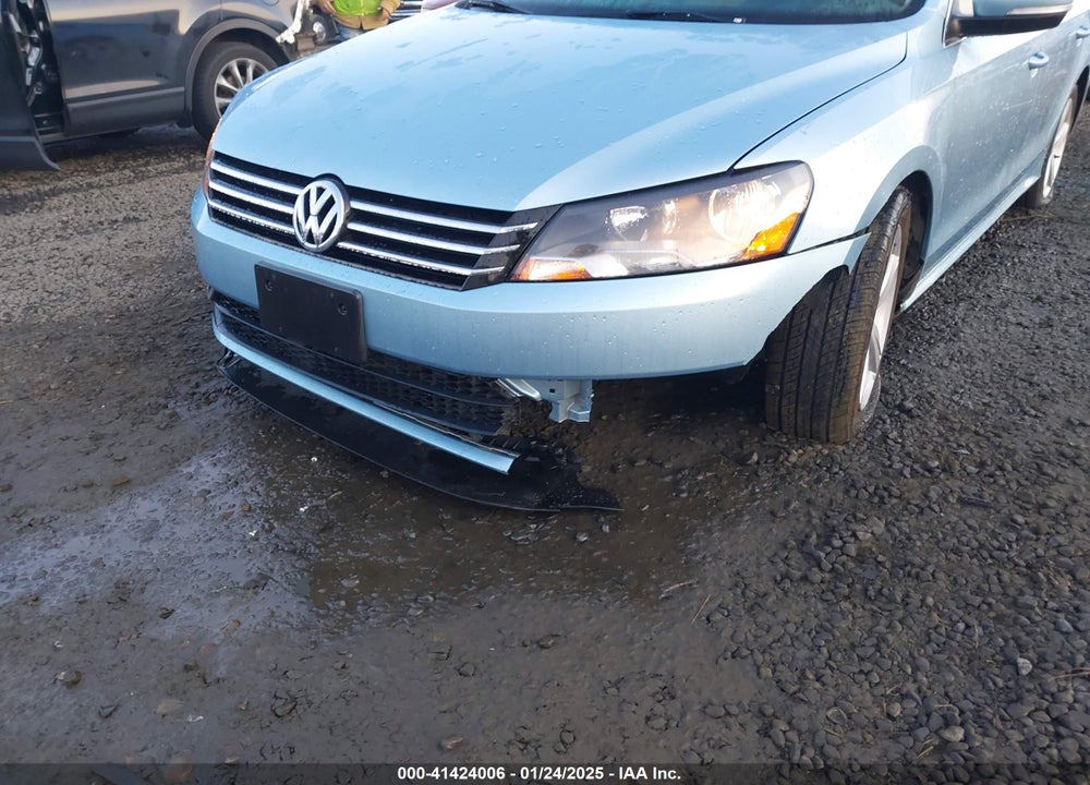 2013 VOLKSWAGEN PASSAT VIN: 1VWBP7A31DC116105