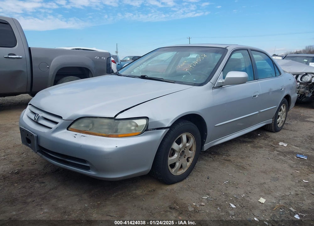 2001 HONDA ACCORD 2.3 EX VIN: 1HGCG66811A076526