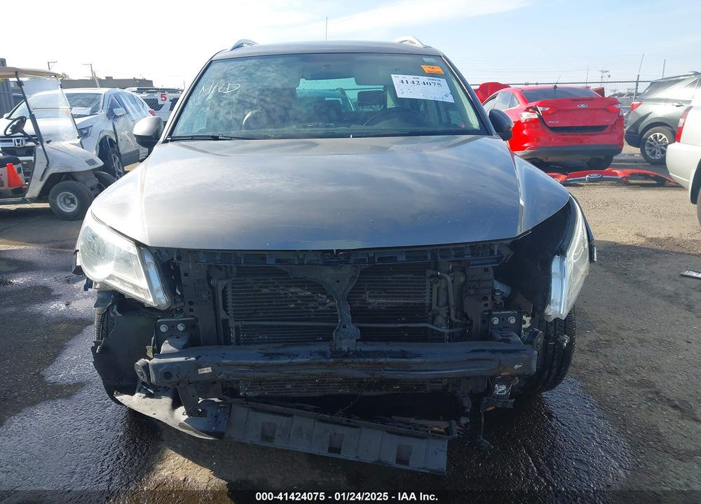 2011 VOLKSWAGEN TIGUAN SE VIN: WVGAV7AX6BW551586