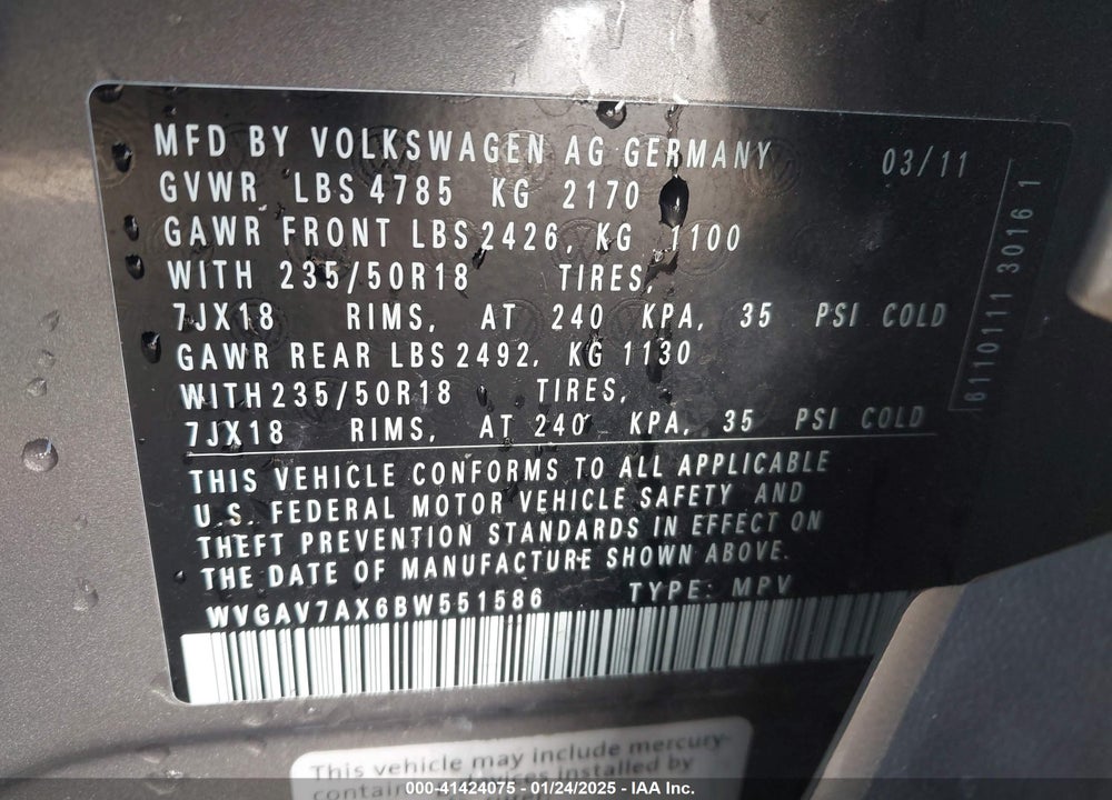 2011 VOLKSWAGEN TIGUAN SE VIN: WVGAV7AX6BW551586