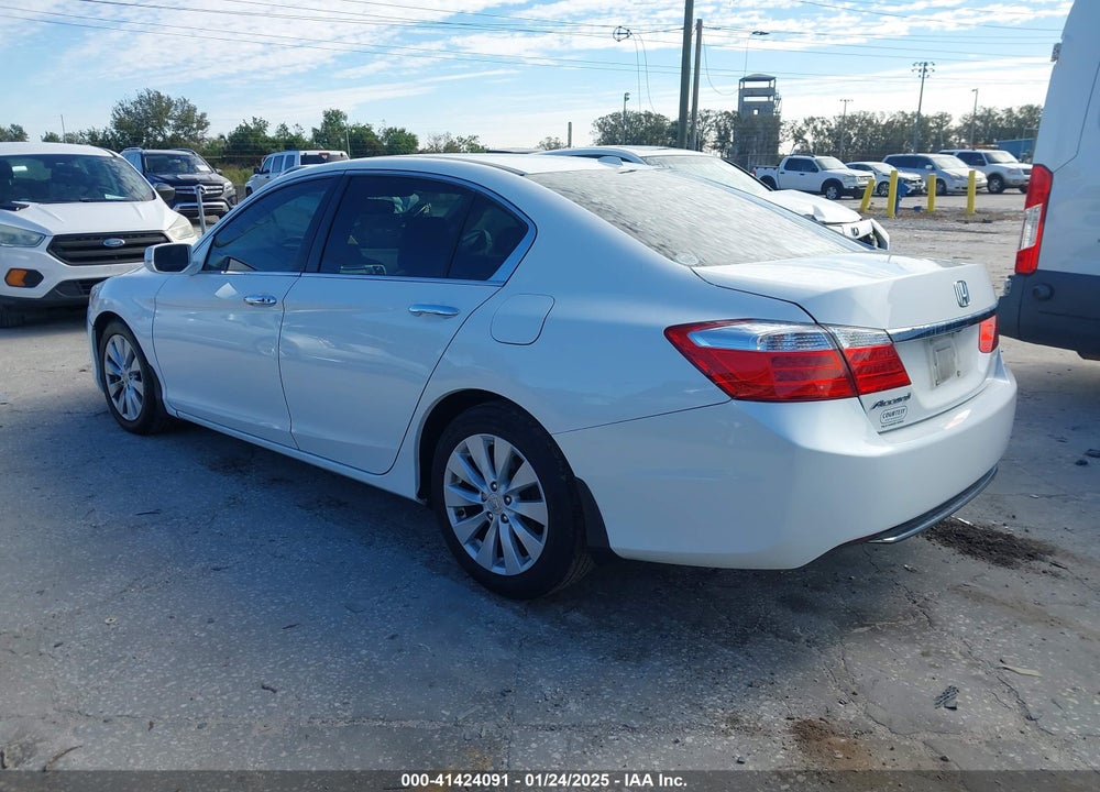 2015 HONDA ACCORD VIN: 1HGCR2F80FA109171