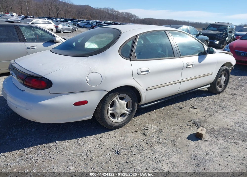 1998 FORD TAURUS LX/SE VIN: 1FAFP52U5WA227440