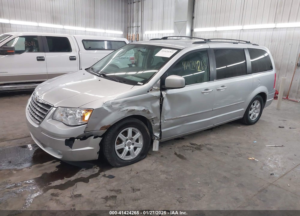 2010 CHRYSLER TOWN & COUNTRY TOURING VIN: 2A4RR5D15AR193616