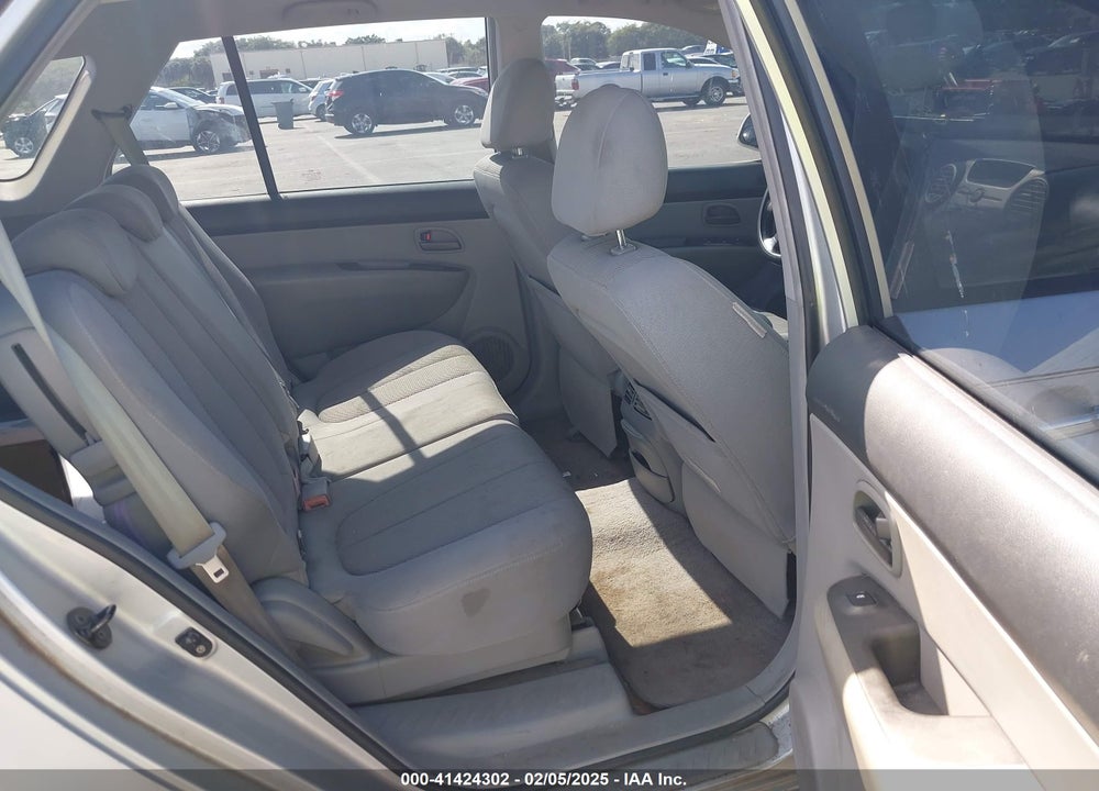 2007 KIA RONDO VIN: KNAFG526977050611