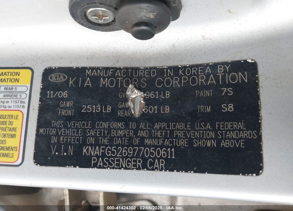 2007 KIA RONDO VIN: KNAFG526977050611