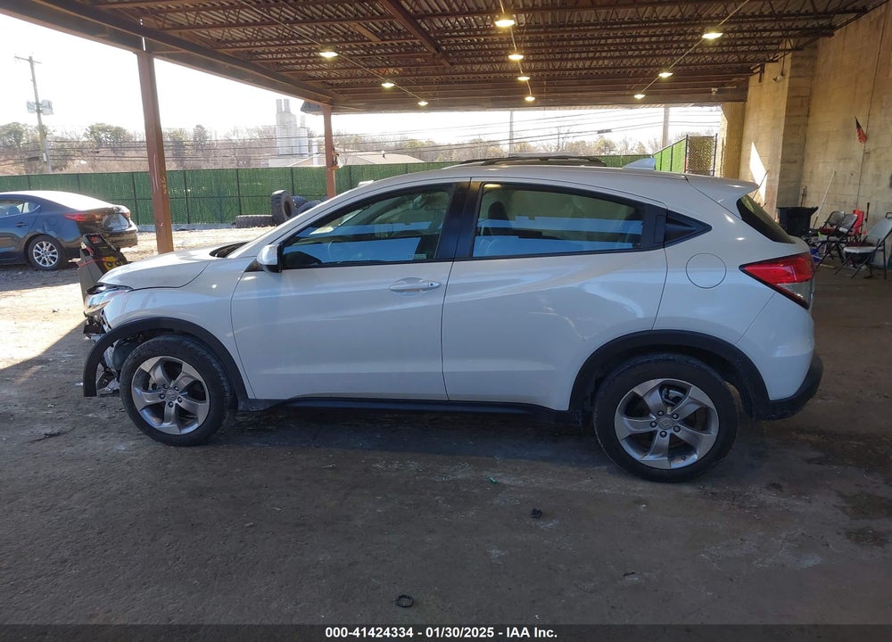 2022 HONDA HR-V VIN: 3CZRU6H31NM776195