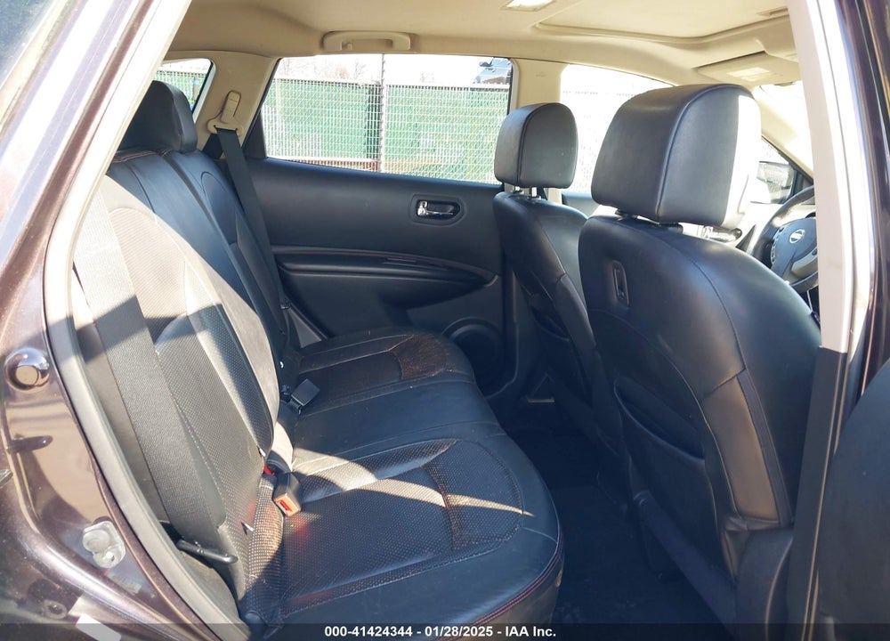 2013 NISSAN ROGUE SV W/SL PKG VIN: JN8AS5MV2DW135022