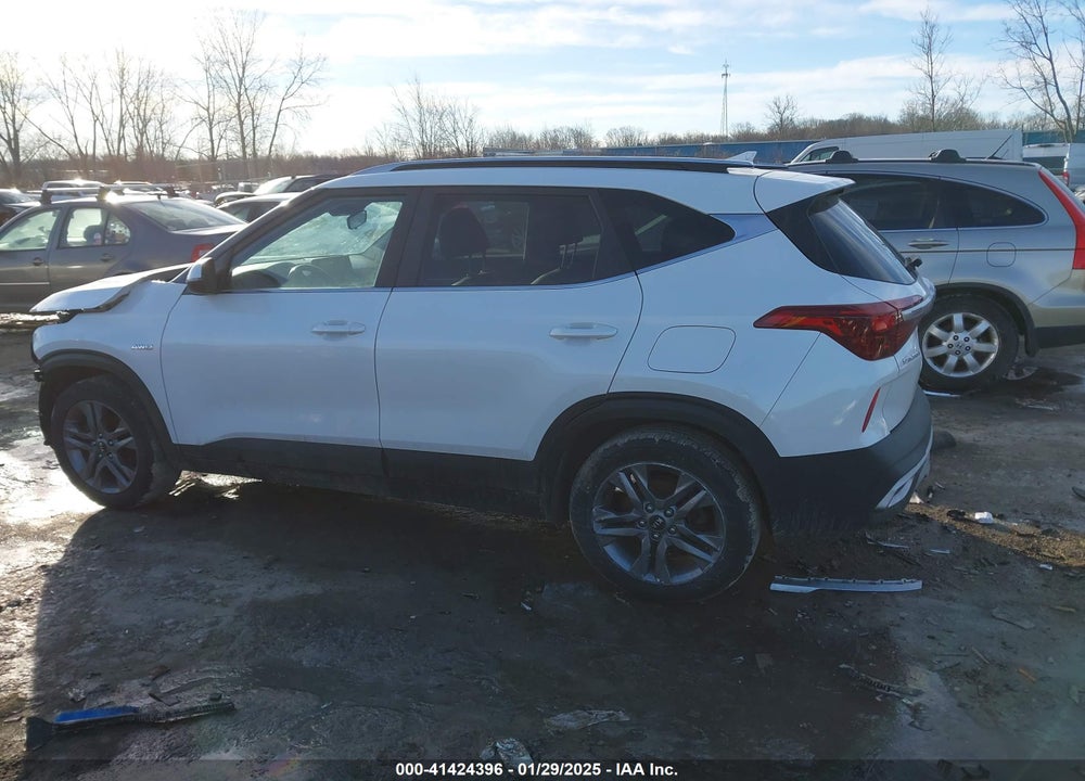 2021 KIA SELTOS S VIN: KNDEUCAAXM7225123