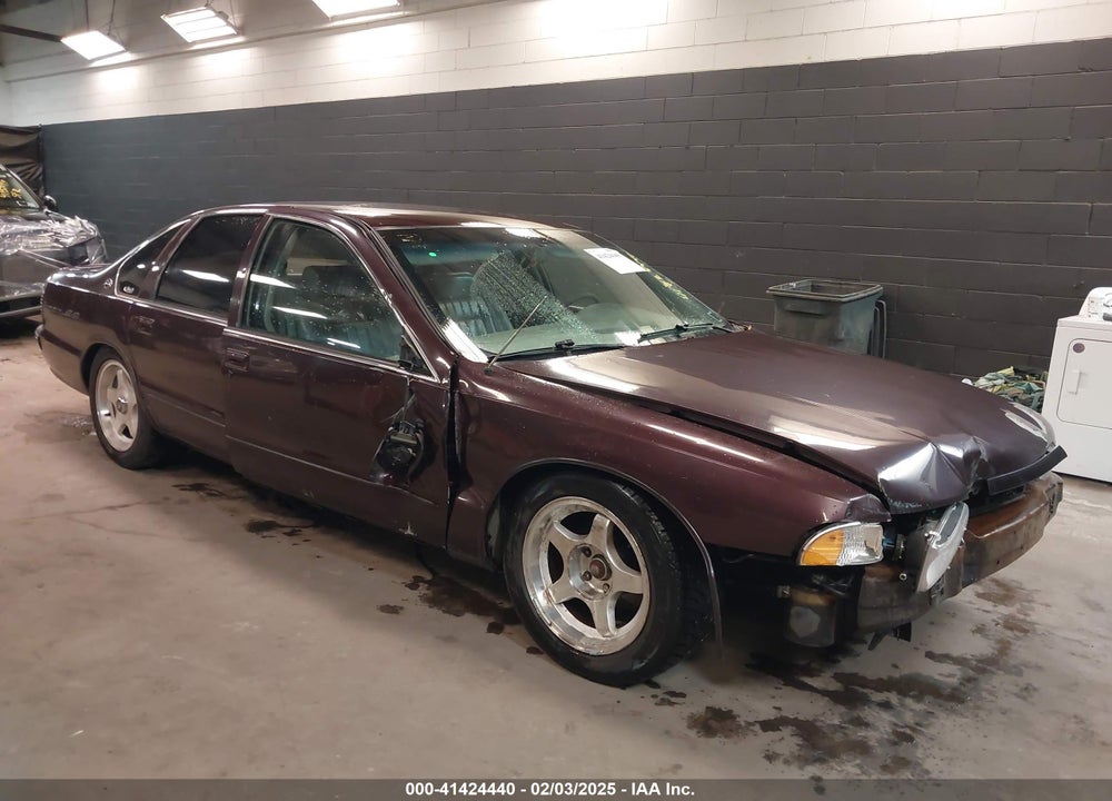 1996 CHEVROLET CAPRICE / IMPALA CLASSIC SS VIN: 1G1BL52P6TR124869