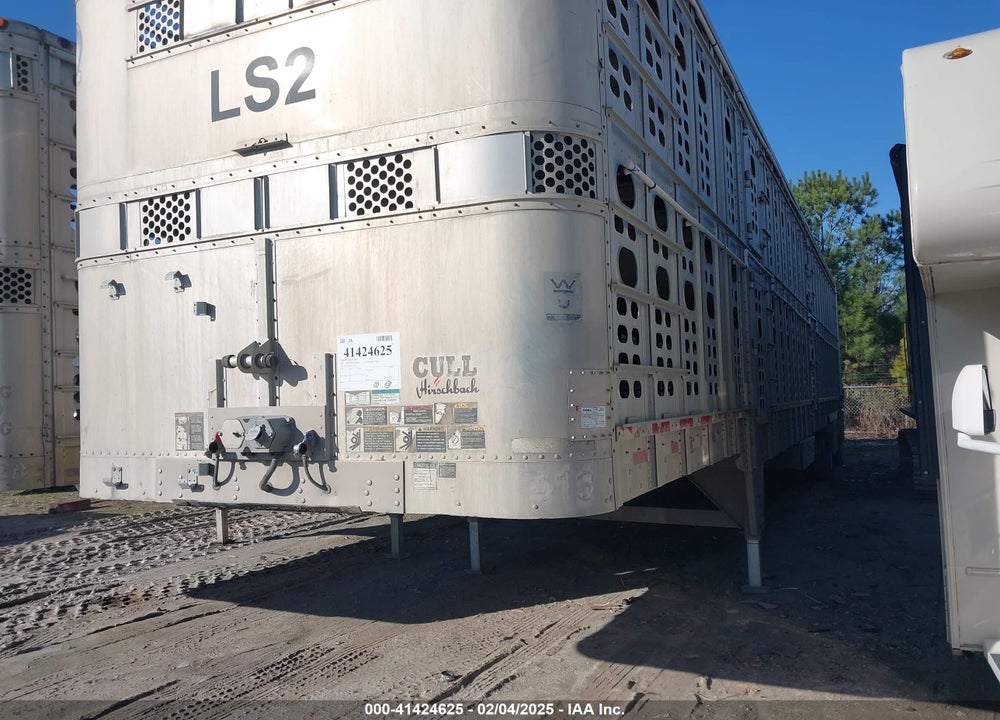 2007 WILSON TRAILER CO LIVESTOCK TRAILER VIN: 1W1RJF2K270533126