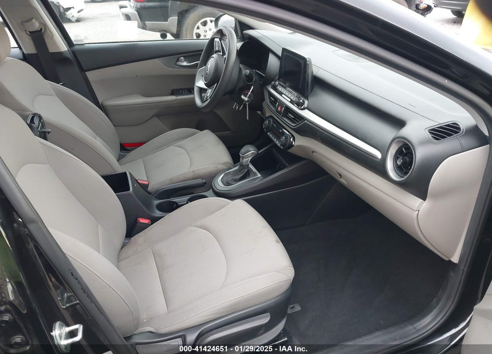 2019 KIA FORTE VIN: 3KPF24AD3KE070485