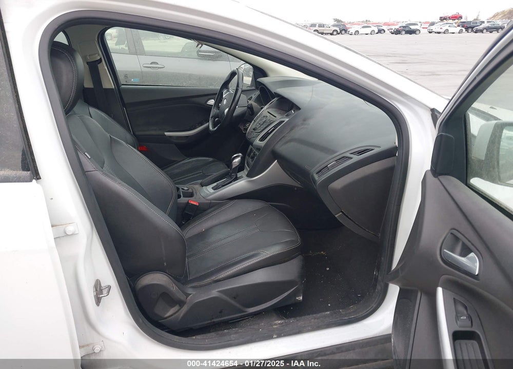 2014 FORD FOCUS VIN: 1FADP3K21EL192733