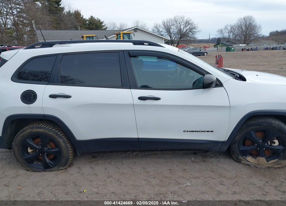 2016 JEEP CHEROKEE ALTITUDE VIN: 1C4PJMAB7GW314075