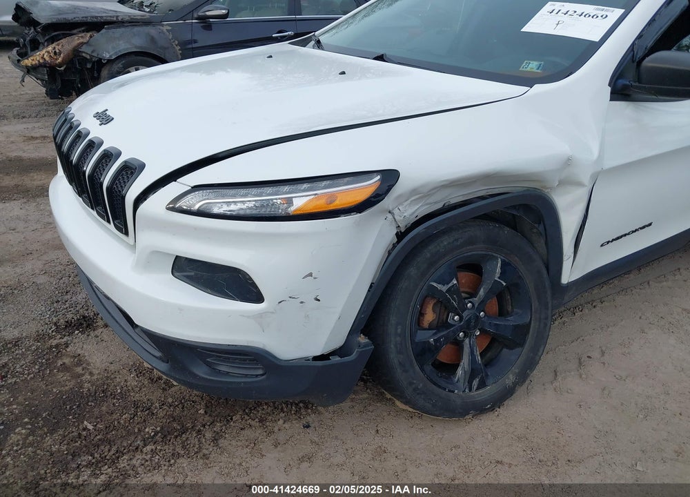 2016 JEEP CHEROKEE ALTITUDE VIN: 1C4PJMAB7GW314075