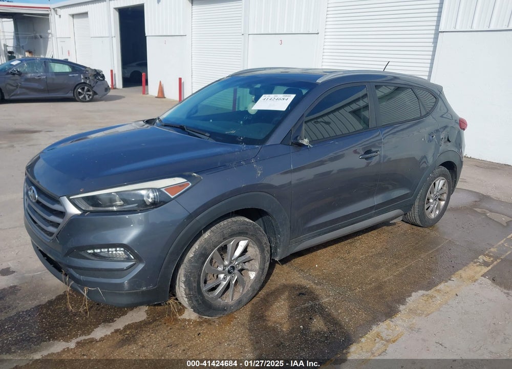 2017 HYUNDAI TUCSON SE VIN: KM8J3CA43HU350138