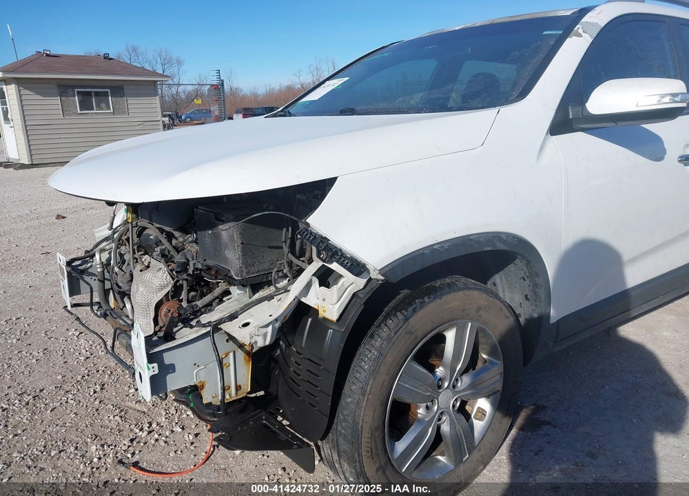 2013 KIA SORENTO VIN: 5XYKU4A24DG395420