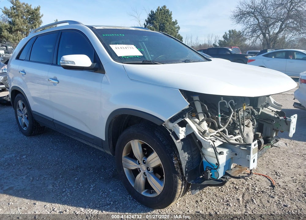 2013 KIA SORENTO VIN: 5XYKU4A24DG395420