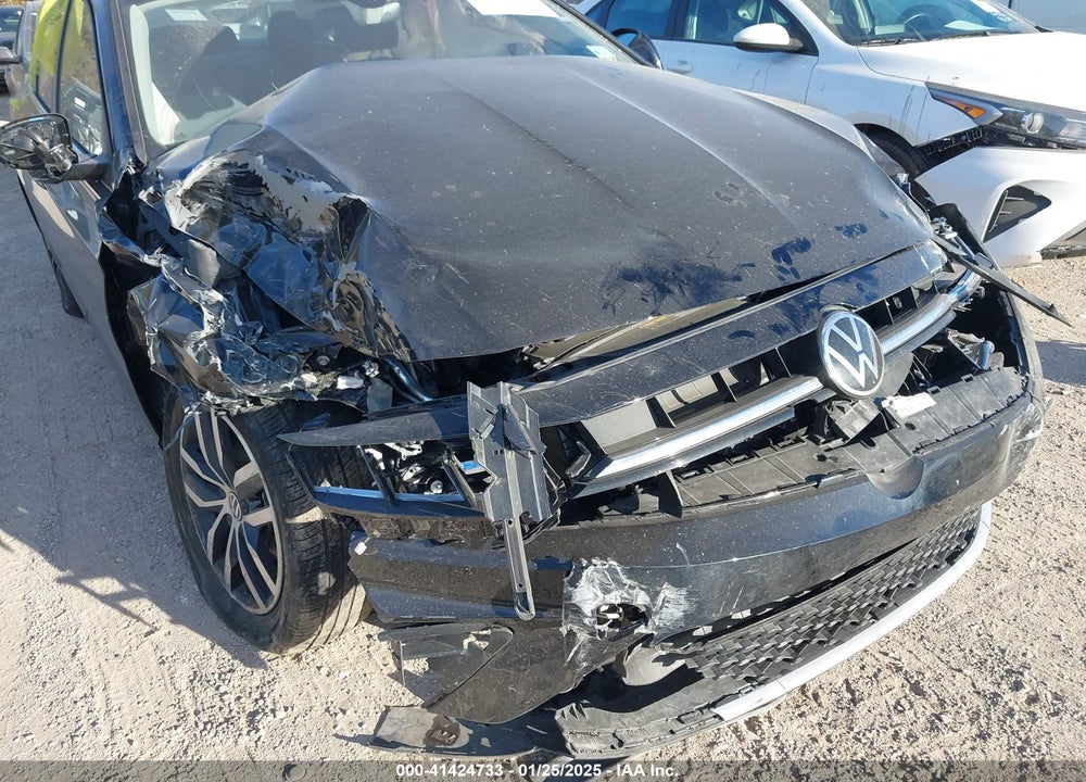 2025 VOLKSWAGEN JETTA VIN: 3VW7X7BU8SM013630