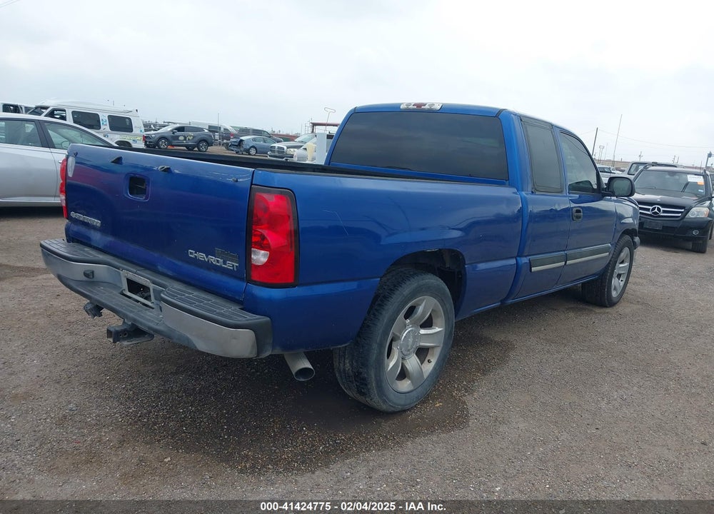2004 CHEVROLET SILVERADO 1500 LS VIN: 2GCEC19V341276135