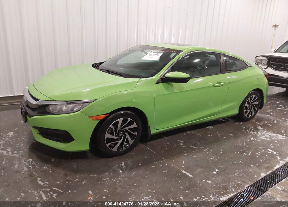 2017 HONDA CIVIC VIN: 2HGFC4B0XHH302586