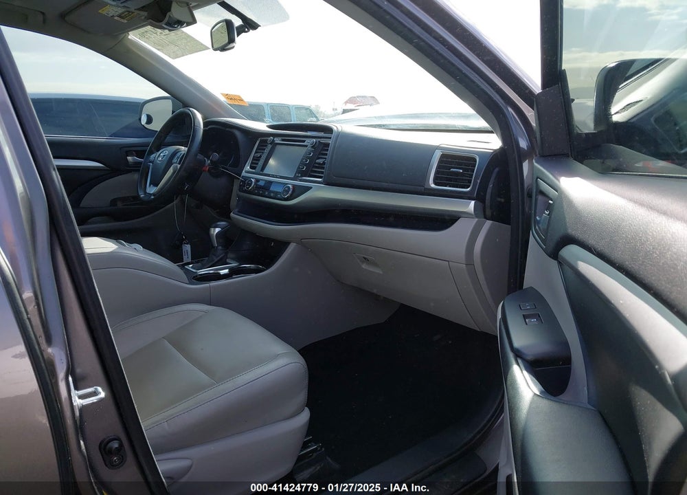 2016 TOYOTA HIGHLANDER XLE V6 VIN: 5TDJKRFH4GS507023