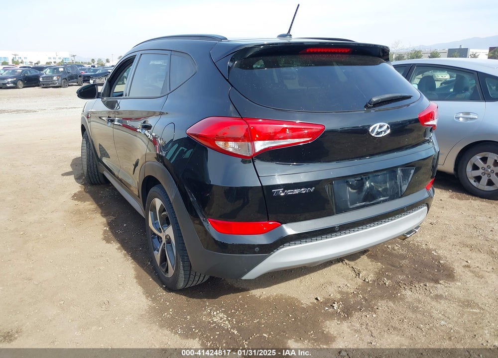 2017 HYUNDAI TUCSON VALUE VIN: KM8J33A21HU582557