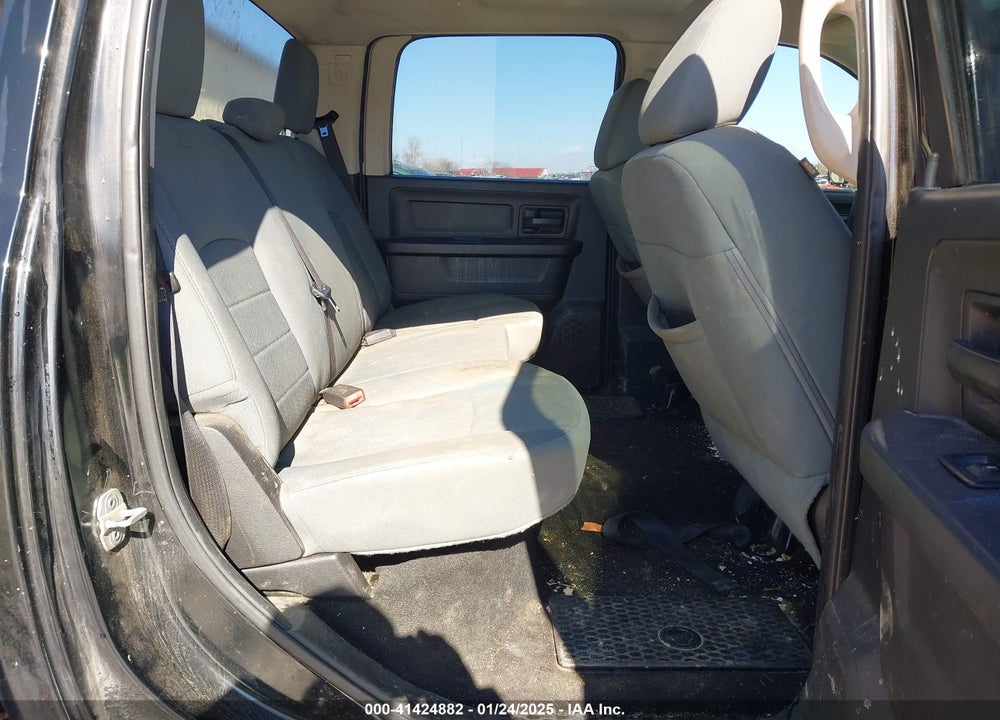 2013 RAM 1500 VIN: 1C6RR6KT8DS656536