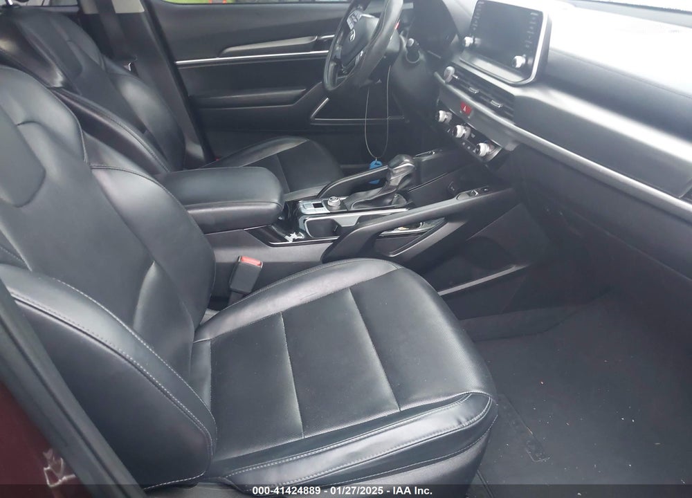 2020 KIA TELLURIDE S VIN: 5XYP64HC9LG039400